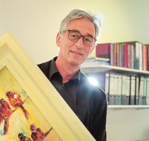 Richard Bruggeman met schilderij